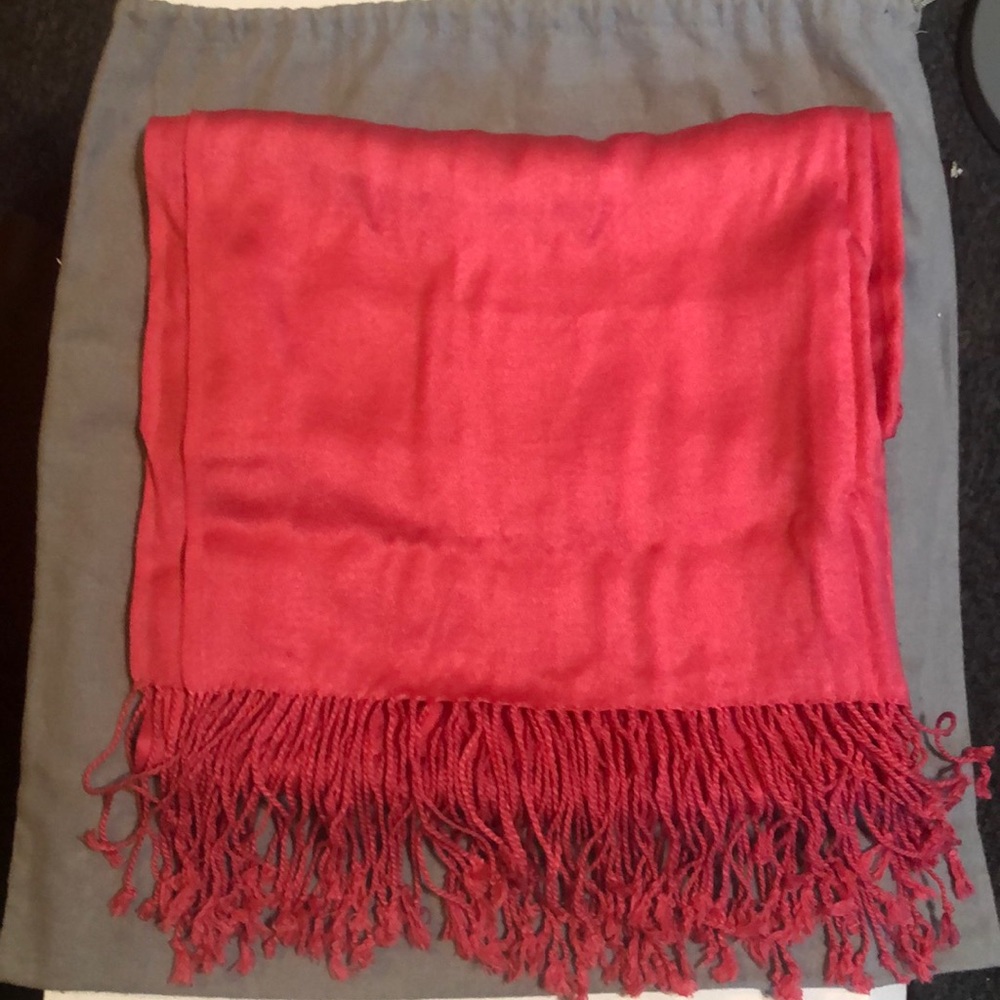 Pashmina wrap